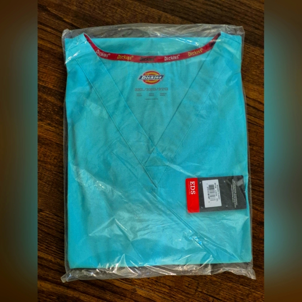 Dickies Aqua Blue Unisex 3XL Scrub Top